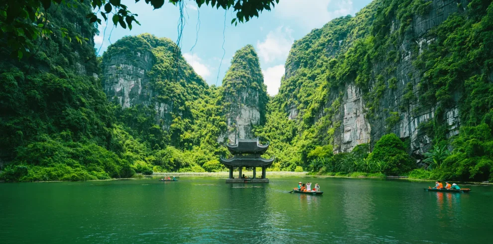 934fdpg0xqo77nk7w7xc14i6ia0s_shutterstock_1714608091 (1)